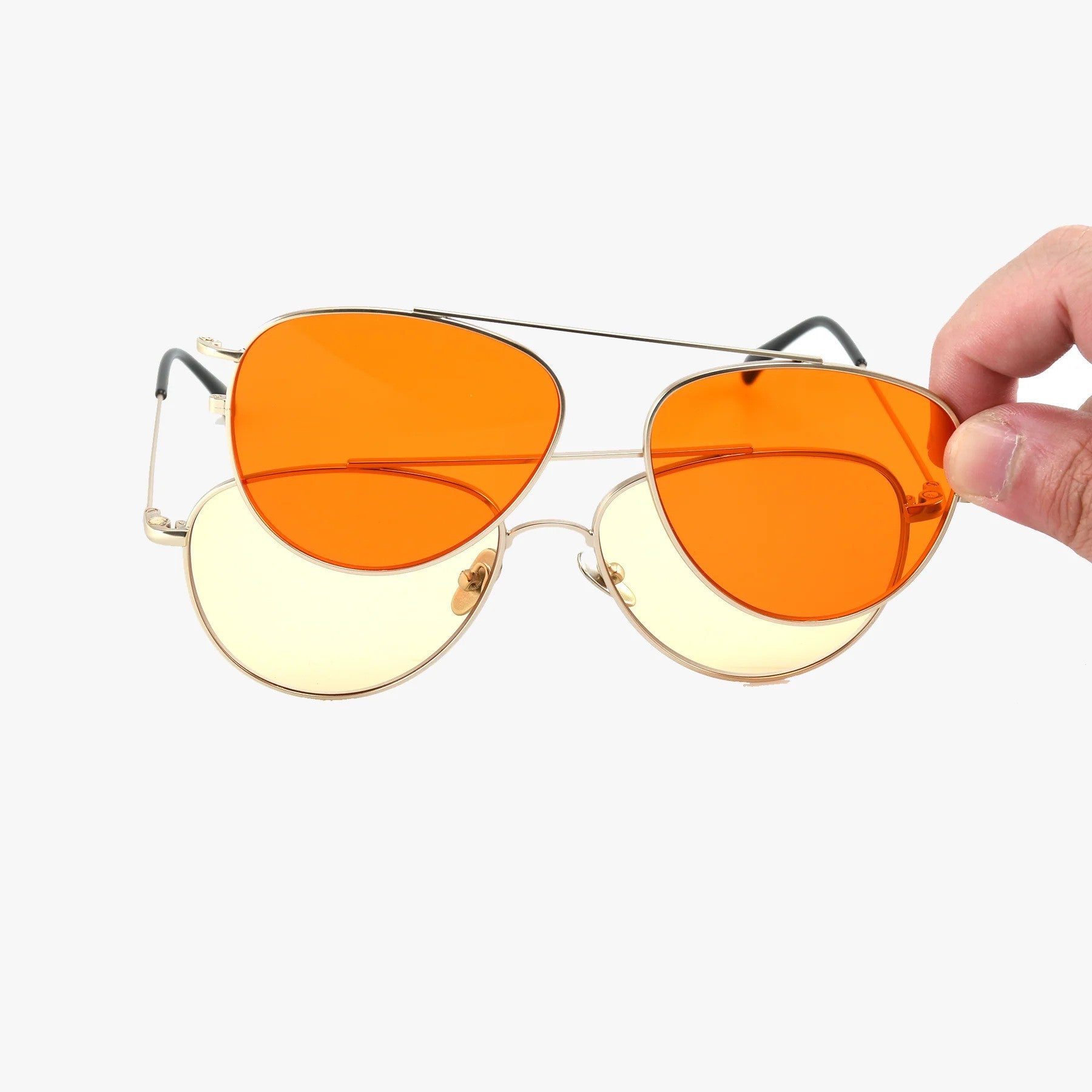 gold_aviator_2-ezgif.com-webp-to-jpg-converter.jpg